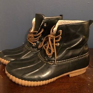 Duck boots. Rain,snow, sunshine